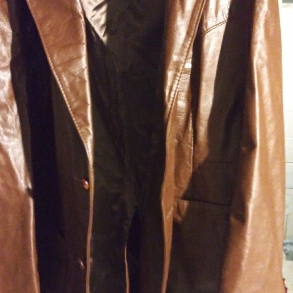 Coat - Picture 3 of 4